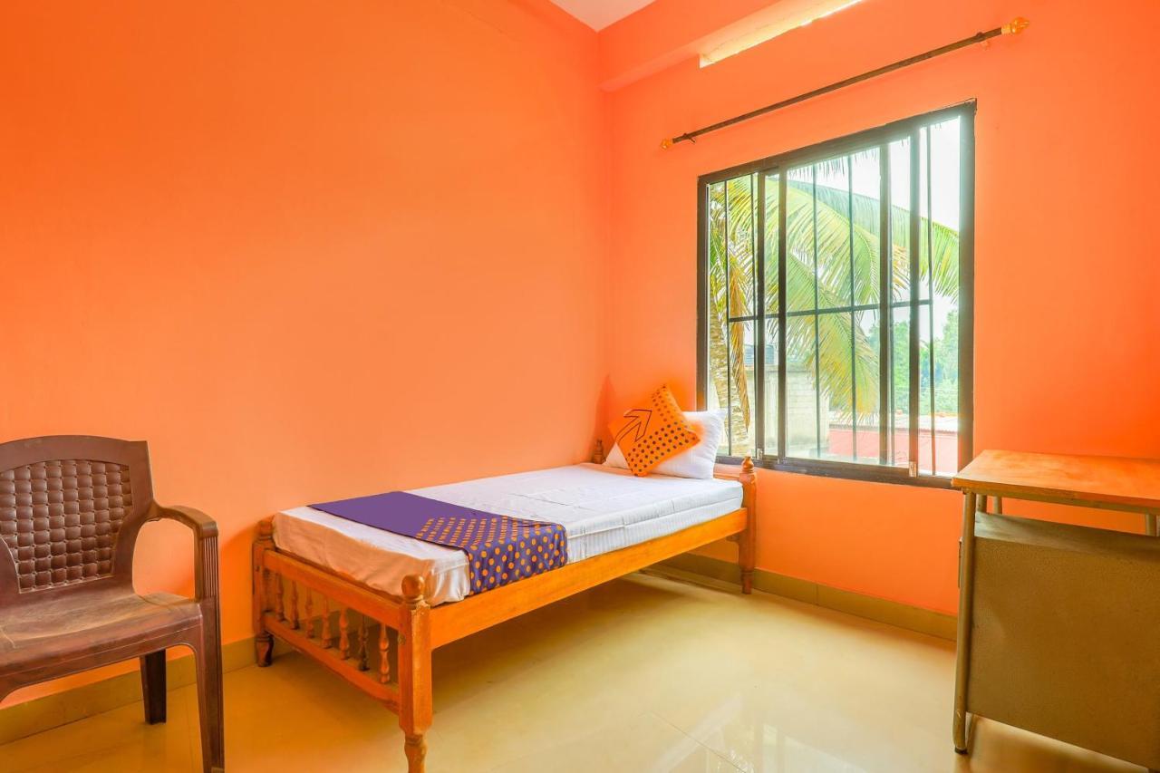 Oyo New Mubarak Tourist Home Panmana Exterior foto